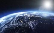Más oscura y perdió la simetría: el estudio de la NASA que revela cambios en la Tierra
