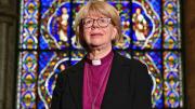 Una exenfermera, la primera mujer al frente de la Iglesia anglicana