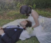 La cantante Selena Gómez y el productor Benny Blanco se casan en California