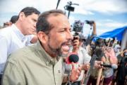Camacho se mantiene en propiedad avasallada, tras ataque a cívicos: “No nos vamos a mover hasta que la Policía haga su trabajo”