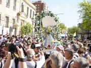 La fe como motor para seguir: miles de fieles peregrinan desde Liniers hasta Luján para pedir por salud y trabajo