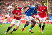 El Manchester United se impone y toma aire en la Premier