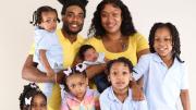 Familia se hizo viral por la particular manera en que le puso nombre a sus seis hijos