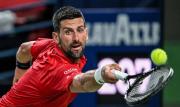 Djokovic avanza a octavos en el Masters de Shanghái tras sufrir ante Hanfmann