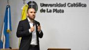 Guzmán presentó propuestas para resolver las crisis de deuda