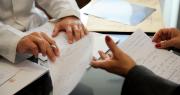 Advierten un éxodo de afiliados de las prepagas hacia las obras sociales y hospitales públicos