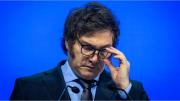 El Financial Times cuestionó la política cambiaria de Milei y advirtió por la fuerte demanda de dólares