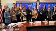 El embajador de Estados Unidos, Peter Lamelas, prometió una “inversión sin precedentes” para Argentina