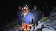 Una nevada sin precedentes en el Everest tiene a cientos de personas atrapadas y al borde de la hipotermia
