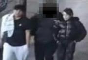 Filman a Pequeño J con una de las víctimas del triple femicidio, pocos días antes de los crímenes