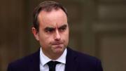 Francia: renunció el primer ministro de Emmanuel Macron a un día de presentar a su Gabinete
