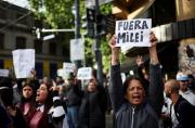 Incidentes en la previa del acto de Milei en el Movistar Arena: protestas y tensión frente al estadio