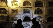 Detectan rituales de “magia negra” en nichos abandonados del Cementerio General de La Paz