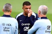 Deschamps confía en poder contar con Mbappé