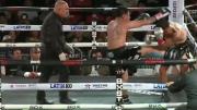 VIDEO VIRAL: Boxeador enloqueció en plena pelea y pateó a su rival