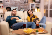 Afamado médico español indica por qué no debes sentarte frente al TV: sácale provecho a tus aptitudes neurológicas