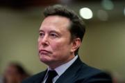 Elon Musk lanza Grokipedia, la enciclopedia de IA que busca competir con Wikipedia