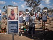 A dos años del atentado de Hamas, los familiares de rehenes oscilan entre esperanza y temor a la desilusión en un Israel dividido