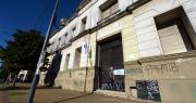 Conmoción en La Plata: un nene fue embestido por un auto en la puerta de una escuela y terminó internado