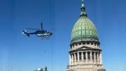 Un helicóptero sobrevoló el Congreso de la Nación en medio de un simulacro de la Policía Federal