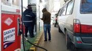 Economía asegura que YPFB tiene garantizado el presupuesto para comprar combustible, pero en Bs