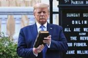 Donald Trump desata rumores sobre estar 'al borde de la muerte' tras su último discurso religioso