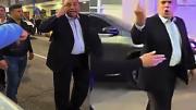 El fuck you de Francos a un vecino que le reclamaba por el endeudamiento