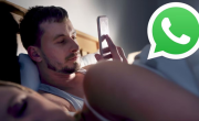 Shock por los cinco emojis de WhatsApp que delatarían una infidelidad, según la Inteligencia artificial