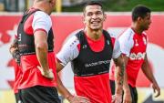 Cambio en la selección nacional: delantero por defensor