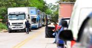 Transporte cruceño reporta que 9 de cada 10 camiones están parados a la espera de combustibles