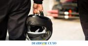 El padre de una alumna de 3 años agredió a la directora de la escuela: la golpeó con el casco de una moto