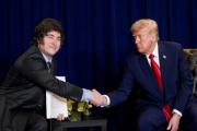 Caputo y Bessent cerraron salvataje financiero: Trump lo anunciaría junto a Milei