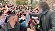 Javier Milei se juega todo a reconquistar a los varones jóvenes y reactivar el voto duro