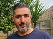Una manguera a chorro golpeó su cabeza, quedó en coma y su esposa esperó hasta después de Navidad para desconectarlo: No podía hacerlo por los niños