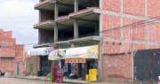 “Disparando se han ido”, al menos cinco atracadores se llevaron $us 50 mil, Bs 7 mil y joyas de vivienda con tienda