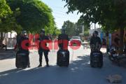 Golpe narco en el B° 8 de Abril: la policía secuestró droga y realizó detenciones