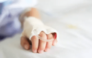 Muere niño de dos años golpeado mientras estaba al cuidado de su niñera en Tipuani