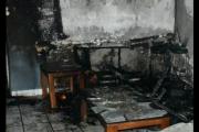 Dijo que se iba a matar, prendió fuego a una habitación, huyó y fue apresado