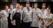 Sabores de Bodegón: Mallmann cocinó junto a El Obrero y Don Carlos de La Boca en El Mercado