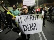 La Fiscalía en Perú busca prohibir a Dina Boluarte salir del país: las causas que ahora enfrenta la ex mandataria sin fueros
