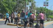 Violento impacto en Diagonal Sarmiento dejó heridos a dos motociclistas