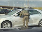 Lanzan operativo migratorio en este aeropuerto de EEUU: conductores y pasajeros trataron de escapar