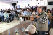 Tienda de campaña: Jaldo recibió el apoyo de los 93 comisionados comunales