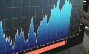 Por EE UU, el riesgo país retrocedió a 900 puntos
