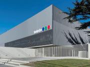 Un socio del grupo América, firme candidato a quedarse con Telefe