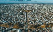 Exigen que se cumpla con el plan de relocalización de villas y asentamientos de La Plata