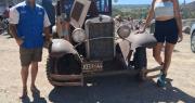Entre los cerros: la aventura del chimbero y su auto antiguo por amor al Zonda