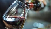 Macabro: creó un club de vinos falso para envenenar al novio de su mamá