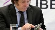 Javier Milei y su candidato a diputado para la Ciudad comparten fake news a días de las elecciones