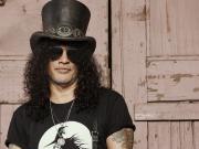 Slash asegura que Guns N'Roses por fin sacará su primer disco en 17 años, ¿Axl Rose opina lo mismo?
